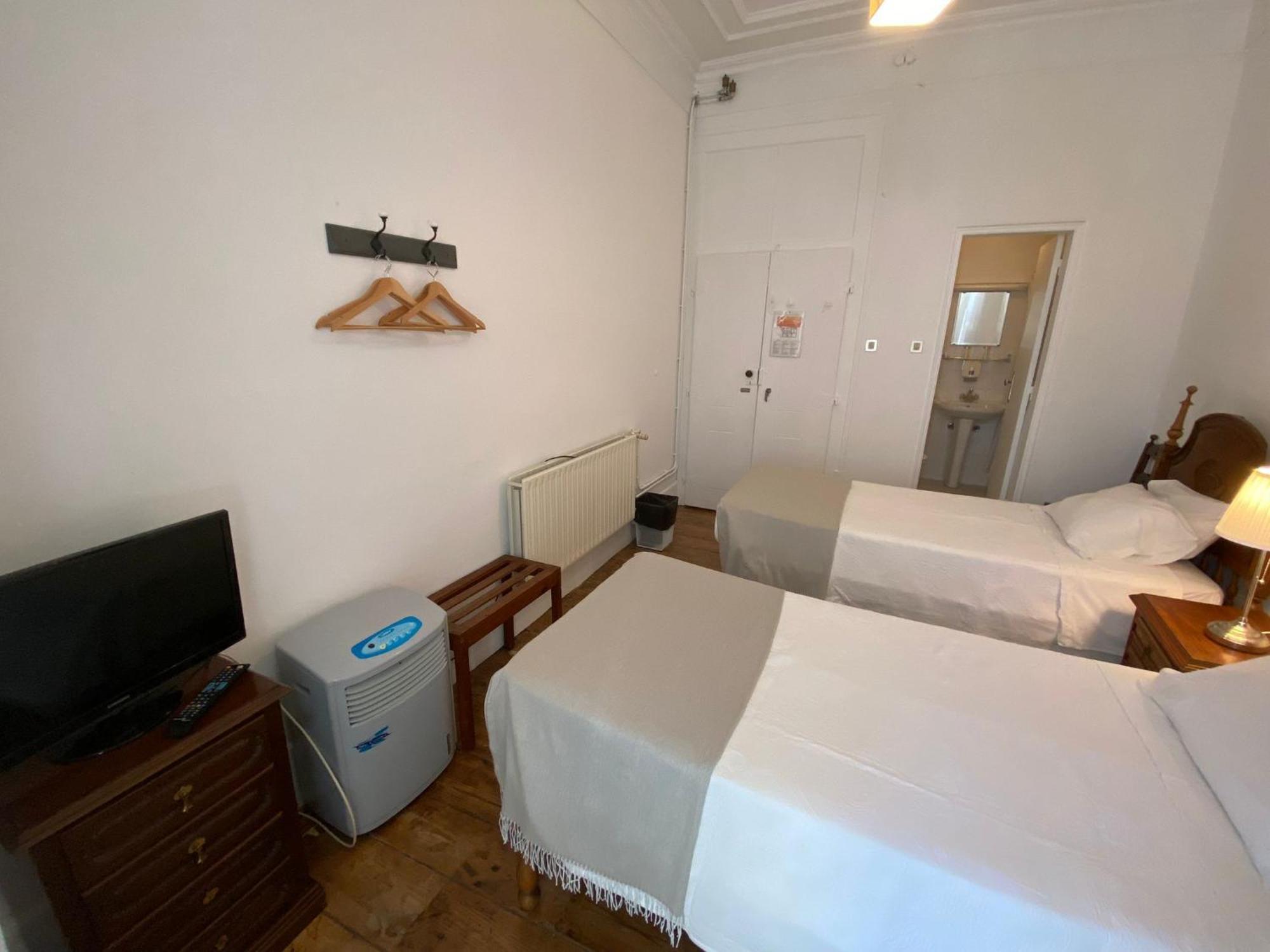 Uniao - Guest House Tomar Exterior photo